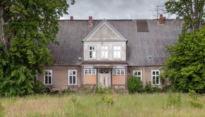 Mindestgebot 68.000 EUR: Gutshaus in Kargow wird versteigert