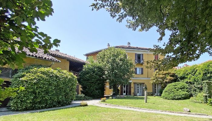 Historische Villa Verbano-Cusio-Ossola, Intra 1