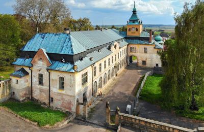 Charakterimmobilien, Romantisches Schloss nördlich von Prag - kein Denkmalschutz
