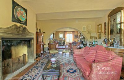 Landhuis te koop Arezzo, Toscane, RIF 2993  weitere Ansicht WB mit Kamin