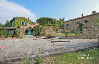 Landhuis te koop Arezzo, Toscane, RIF 2993 Blick auf Gebäude