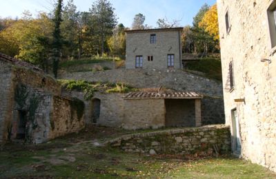 Schloss kaufen San Leo Bastia, Palazzo Vaiano, Umbrien, Nebengebäude