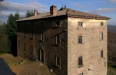 Schloss kaufen San Leo Bastia, Palazzo Vaiano, Umbrien, Außenansicht