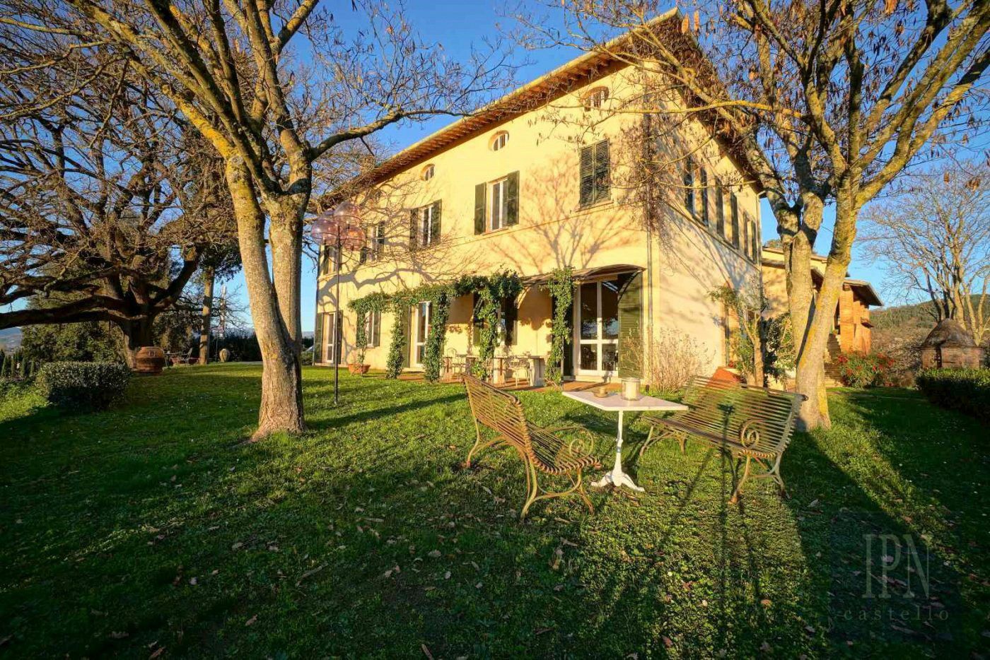 Fotos Historische Villa in Umbrien über dem Tal des Tiber