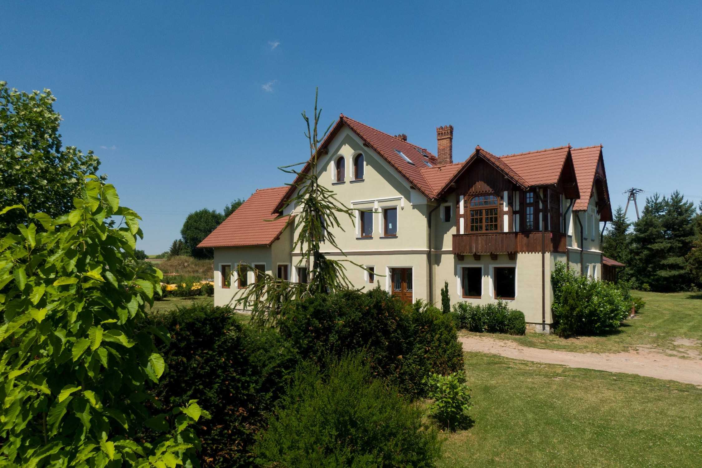 Bilder Charming period villa in southwest Poland