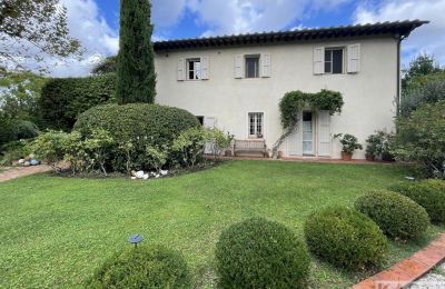 Historische Villa kaufen Marti, Toskana, Außenansicht