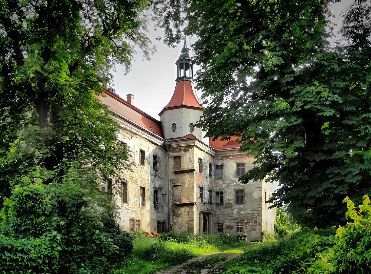 Fotos Schloss in Domanice, Niederschlesien