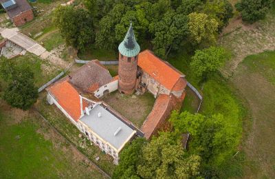 Borg til salgs Karłowice, Zamek w Karłowicach, województwo opolskie, Dronefoto