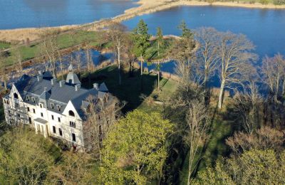 Karaktärsfastigheter, Herrgård vid sjön i West Pomerania, 217 ha mark tillval