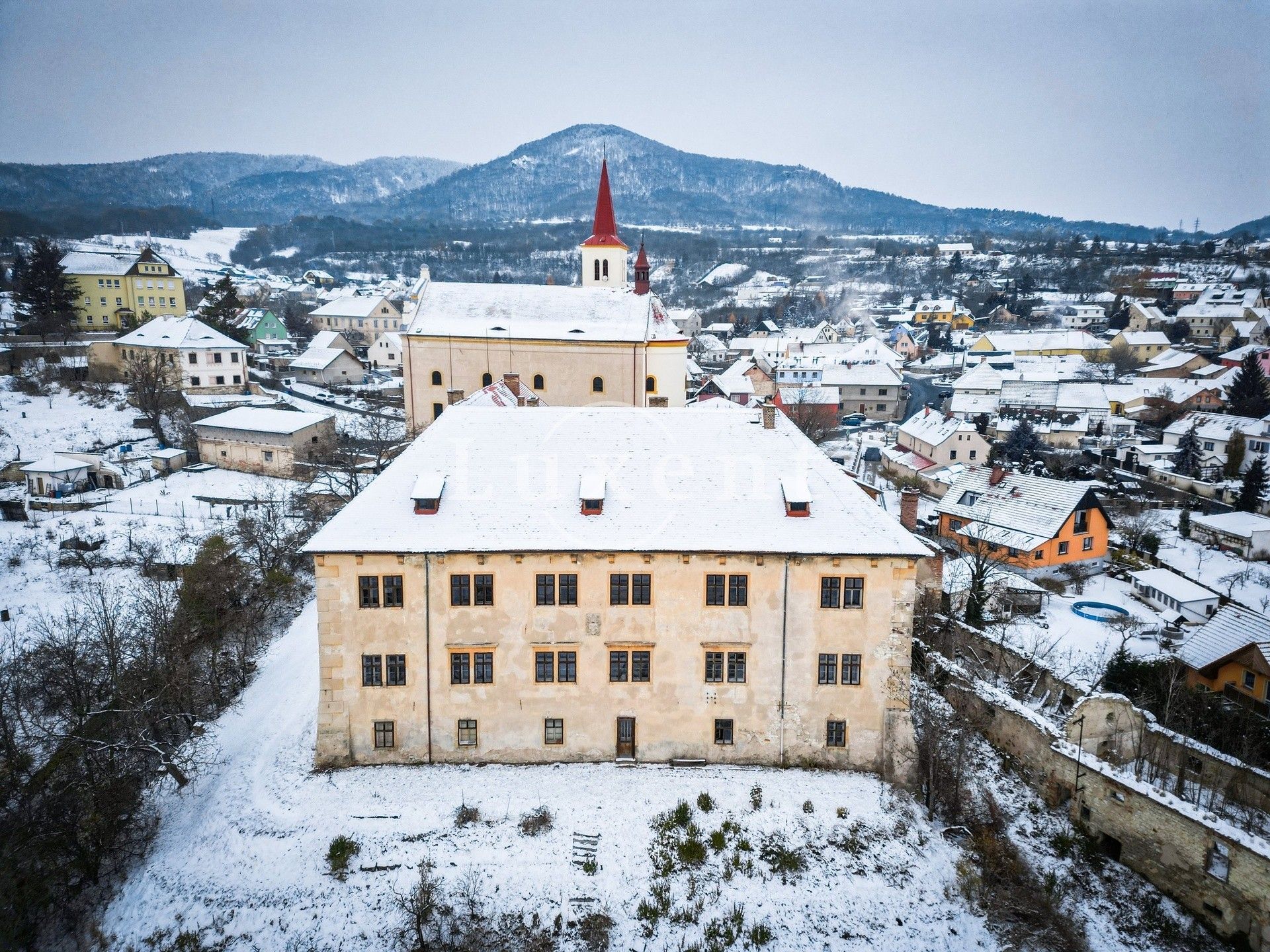 Fotos Frübarockes Schloss in Žitenice, Aussiger Region