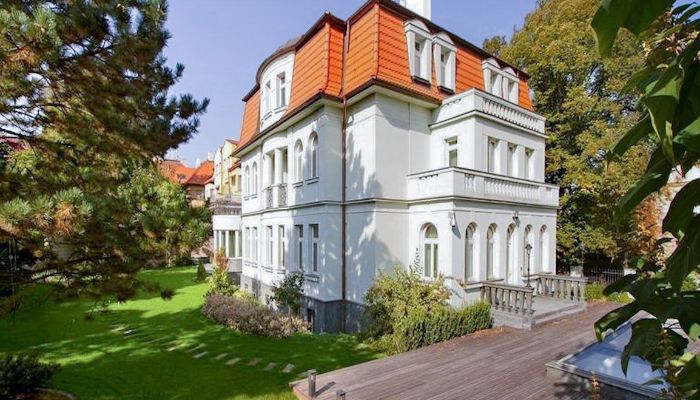 Historisk villa til salgs Hlavní město Praha, okres Hlavní město Praha, Praha, Bubeneč,  Tsjekkia