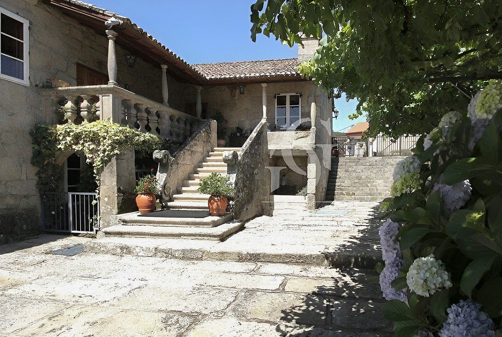 Fotos Ehemaliges Rektorat/Pazo mit Kapelle in Galizien