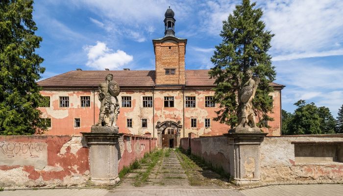 Slott til salgs Kounice, Středočeský kraj,  Tsjekkia