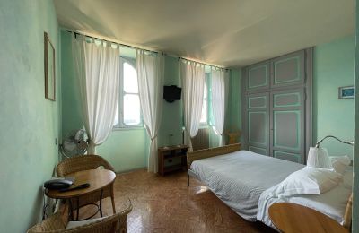 Historische Villa kaufen Bee, Piemont, Schlafzimmer