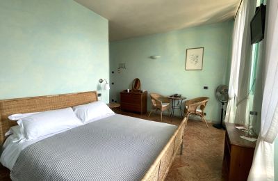 Historische Villa kaufen Bee, Piemont, Schlafzimmer