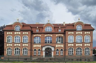 Charakterimmobilien, Historisches Gebäude in Lubań