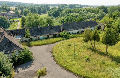 Herrenhaus/Gutshaus kaufen Poręba Żegoty, Ruiny Dworu Szembeków, Kleinpolen, Nebengebäude