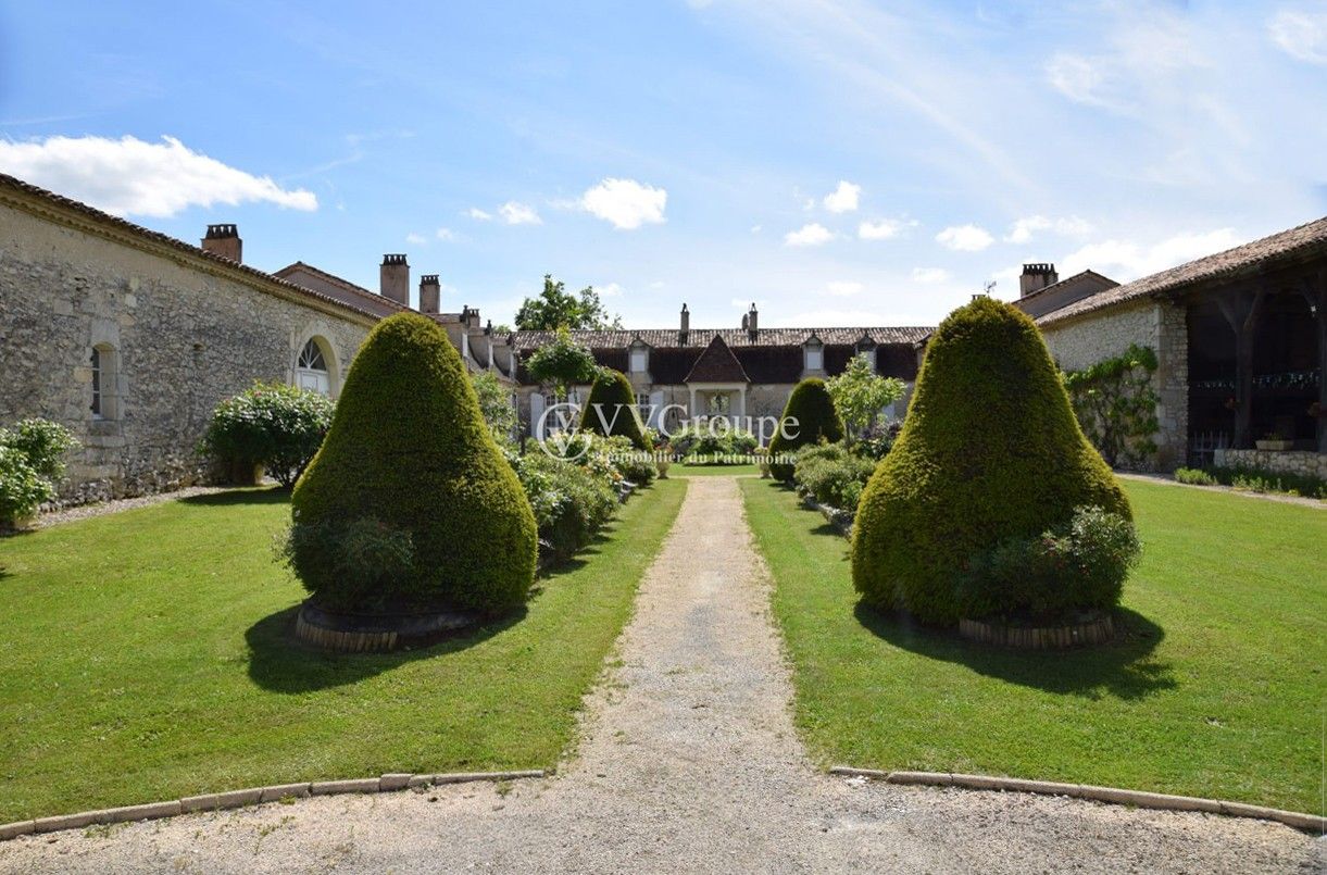 Bilder Gods med slott nära Monflanquin, 8,9 ha