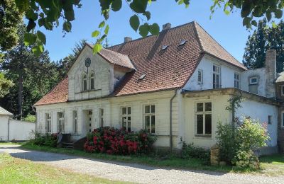 Herrenhaus/Gutshaus kaufen 18556 Zürkvitz,  Zürkwitzer Str. 15, Mecklenburg-Vorpommern, Seitenansicht