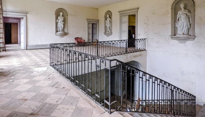 Schloss kaufen Besançon, Burgund und Freie Grafschaft,  Frankreich