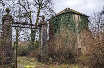 Slott til salgs Besançon, Bourgogne-Franche-Comté, Portal