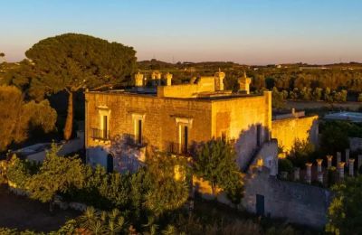 Historisk villa till salu Francavilla Fontana, Puglia, Tomt