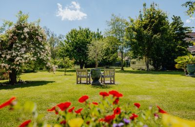 Slott till salu 79112 Opfingen, Baden-Württemberg, ...verzaubert mit Blütenpracht