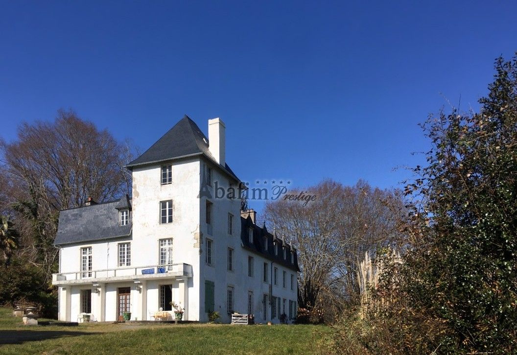 Fotos Château vor den Toren von Pau - 12 Hektar, geringe Grundsteuer