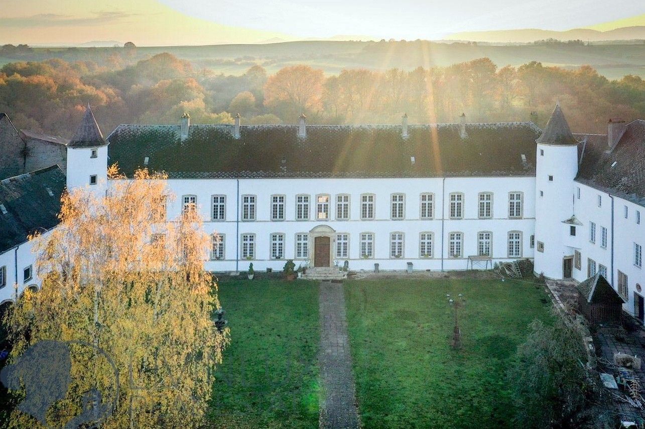 Bilder Slott i regionen Frankrike-Luxemburg-Tyskland