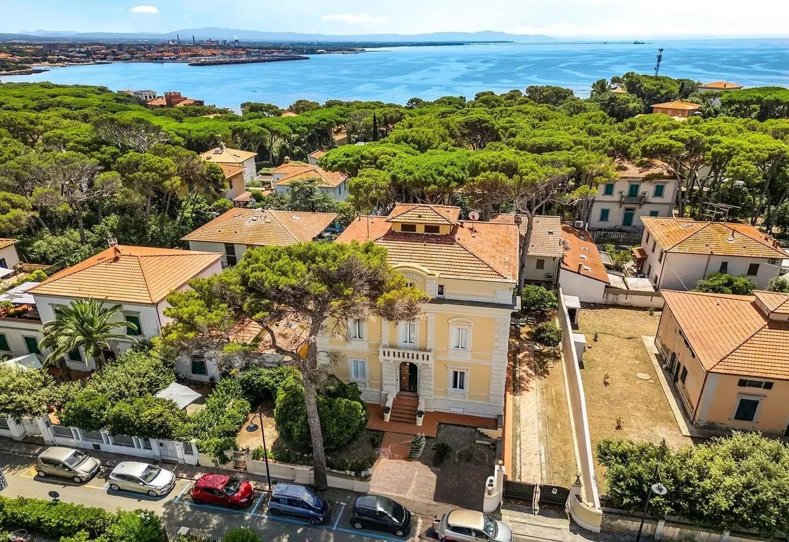 Bilder Villa med havsutsikt i Castiglioncello