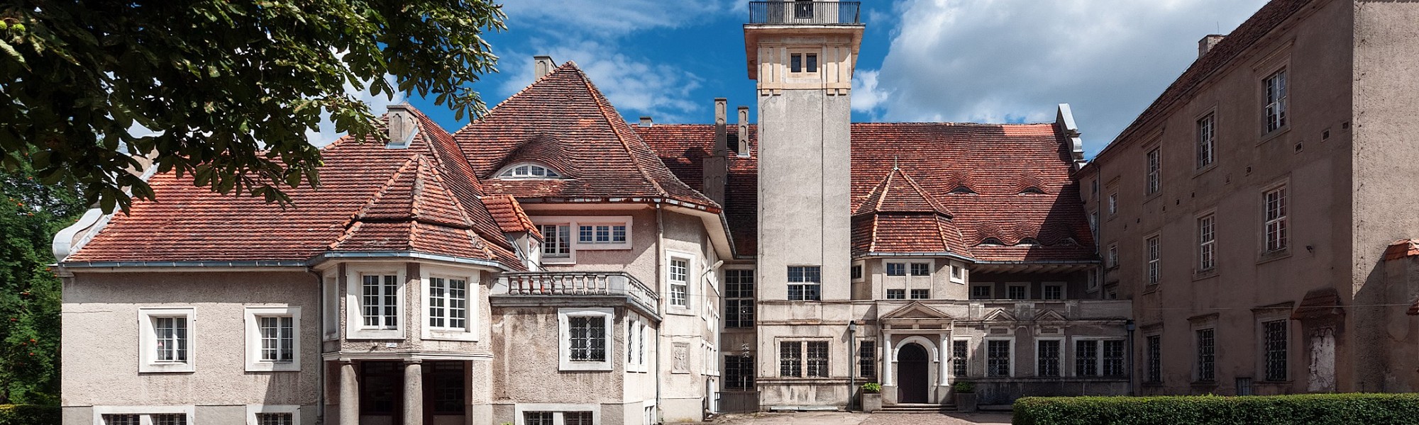 Schloss kaufen Płoty, Westpommern, Vorderansicht