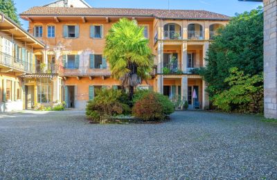 Historisk villa købe Miasino, Piemonte, Forside