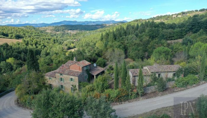 Landhus købe 06010 Monte Santa Maria Tiberina, Umbria,  Italien