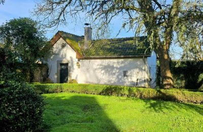 Schloss kaufen Astenet, Wallonien, Gästehaus "lonley garden "