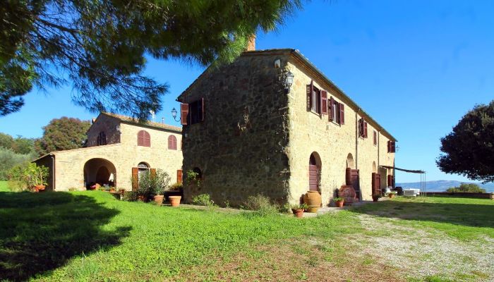 Lantgård till salu Montecatini Val di Cecina, Toscana,  Italien