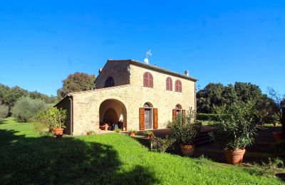 Lantgård till salu Montecatini Val di Cecina, Toscana, Bifogat byggnad