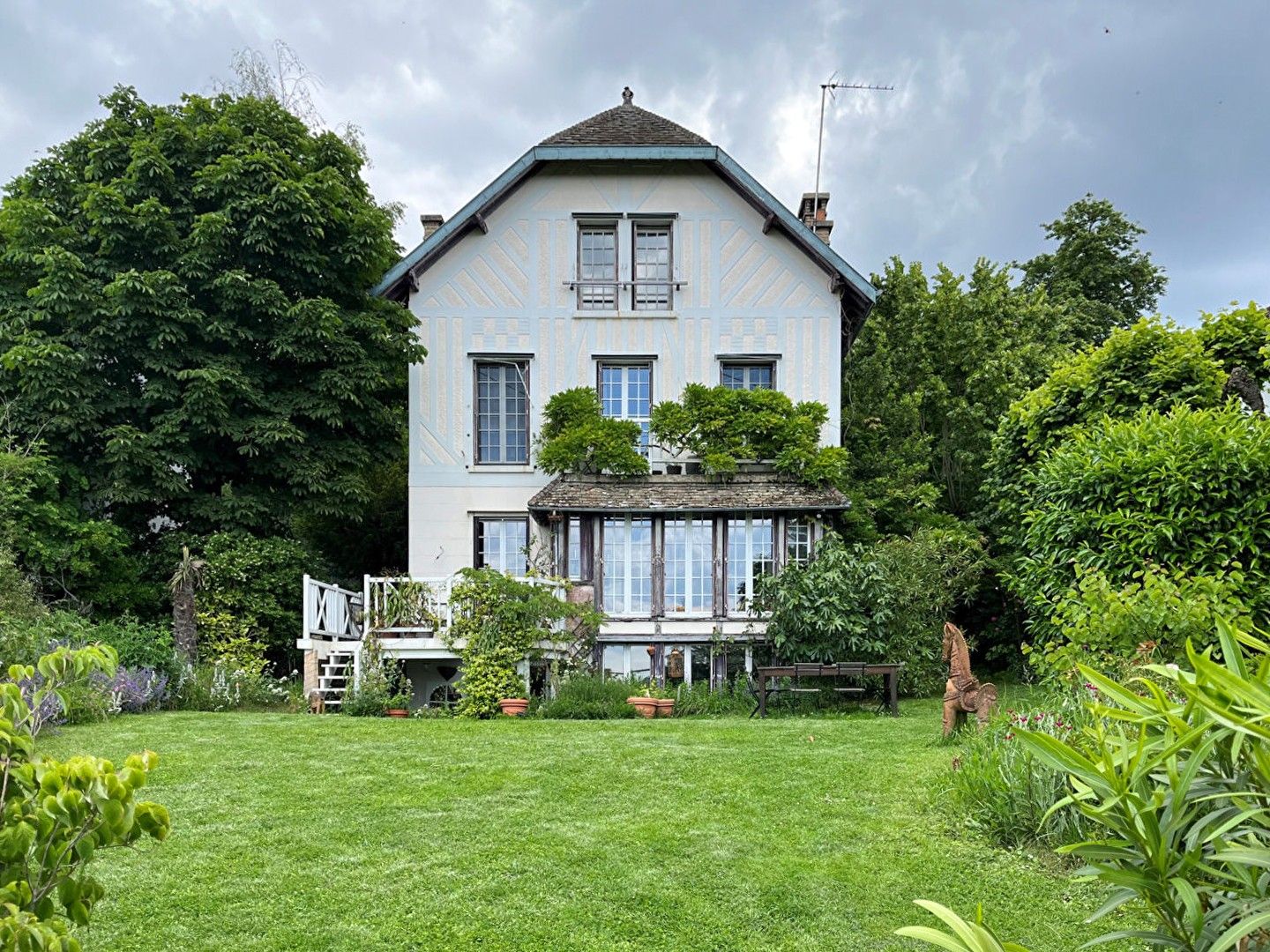 Bilder Hus med charm i västra Paris