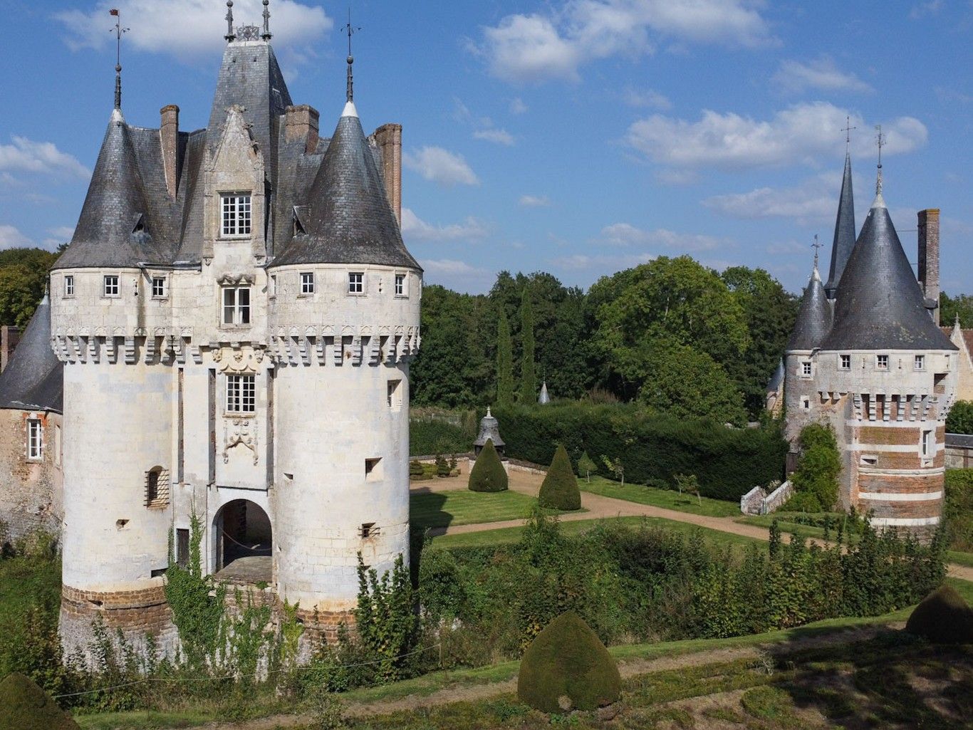 Fotos Monumentales Schloss-Ensemble bei Chartres - 41 Hektar