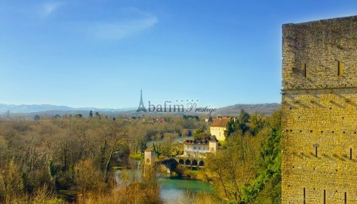 Historisk villa till salu Sauveterre-de-Béarn, Nouvelle-Aquitaine,  Frankrike