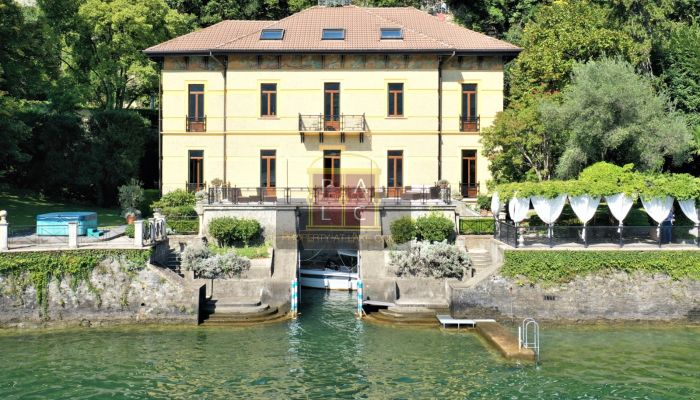 Historisk villa till salu Moltrasio, Lombardiet	,  Italien