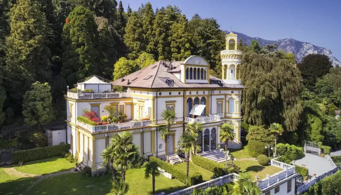 Slottleilighet til salgs Baveno, Piemonte,  Italia