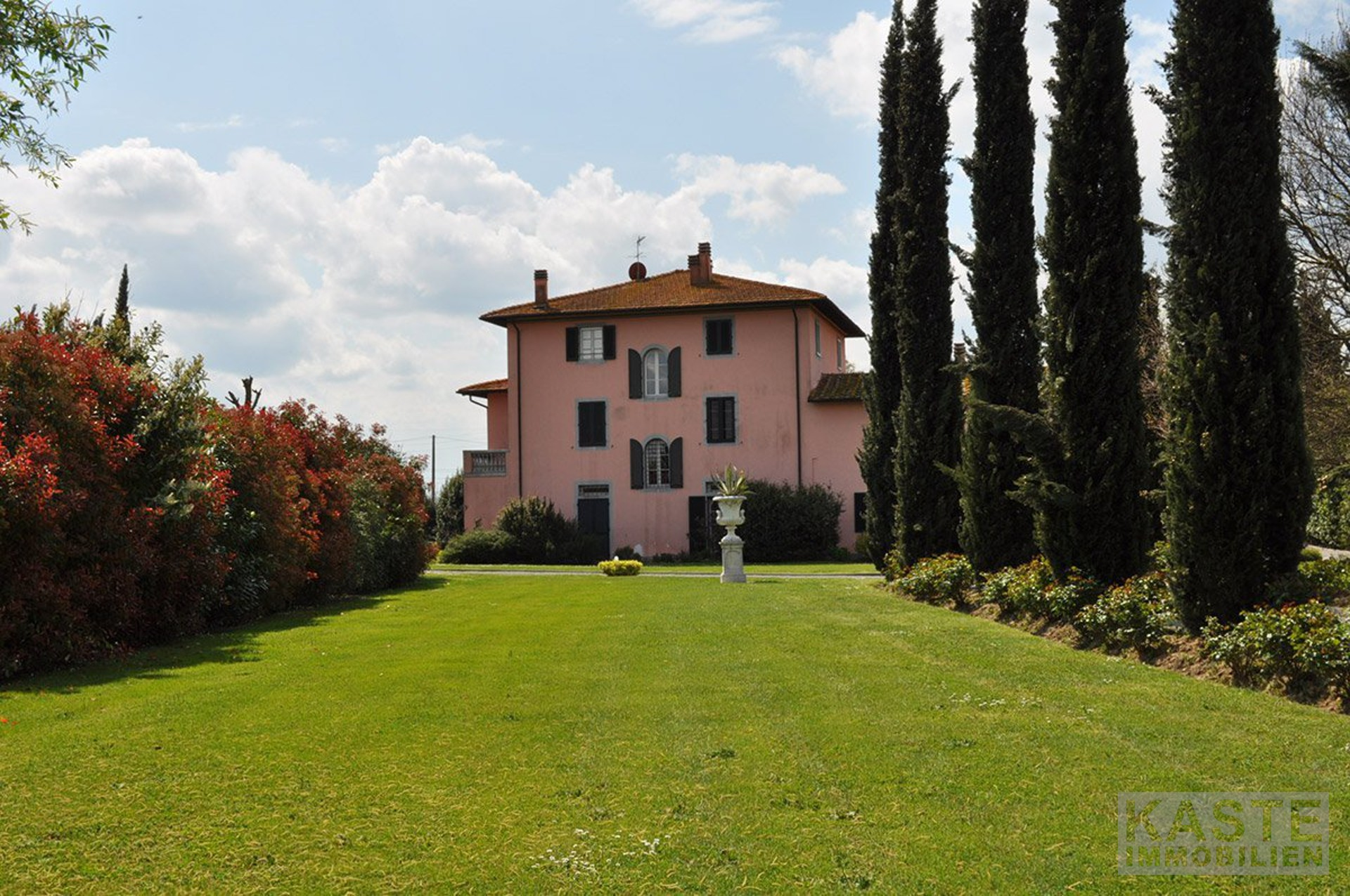 Bilder Luxury villa in Pardossi, Tuscany