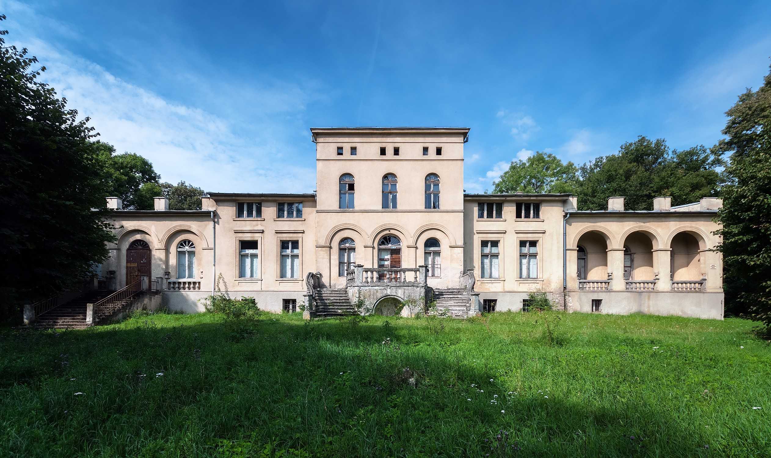 Fotos Kleines Schloss im polnisch-deutschen Grenzgebiet