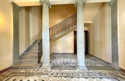 Historisk villa til salgs Siena, Toscana, RIF 2937 Eingangsbereich in herrschaftliche Etage