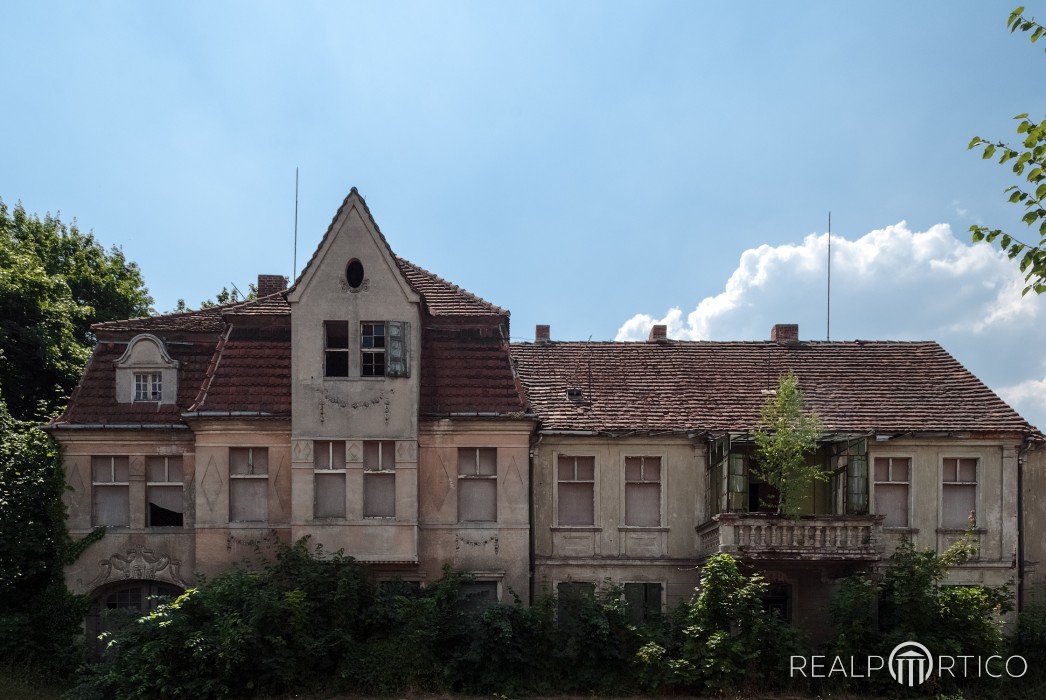 Denkmalgeschützte Villa in Sachsen-Anhalt, Tyskland