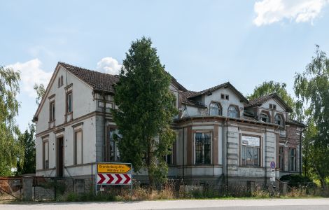 /pp/cc_by/thumb-deutschland-brandenburg-retzow-gutshaus.jpg