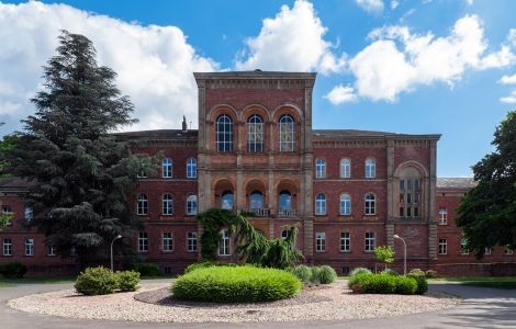 Merzig, SHG Klinikum - Baudenkmal in Merzig: Historisches Klinikum