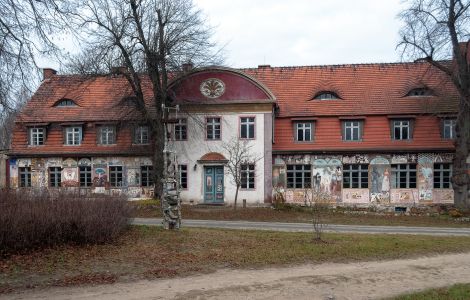 /pp/cc_by_nc_nd/thumb-brandenburg-gantikow-gutshaus.jpg