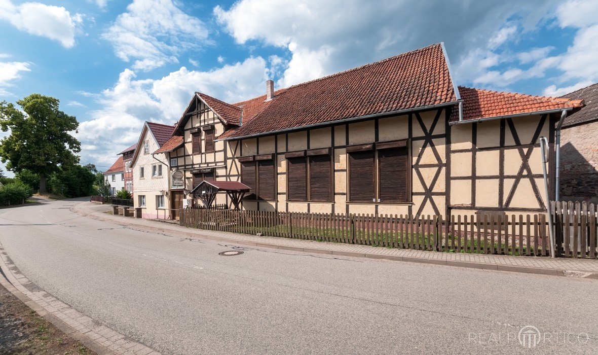 "Zum alten Stolberg" - Ehemaliger Gasthof in Stempeda, Landkreis Nordhausen, Stempeda