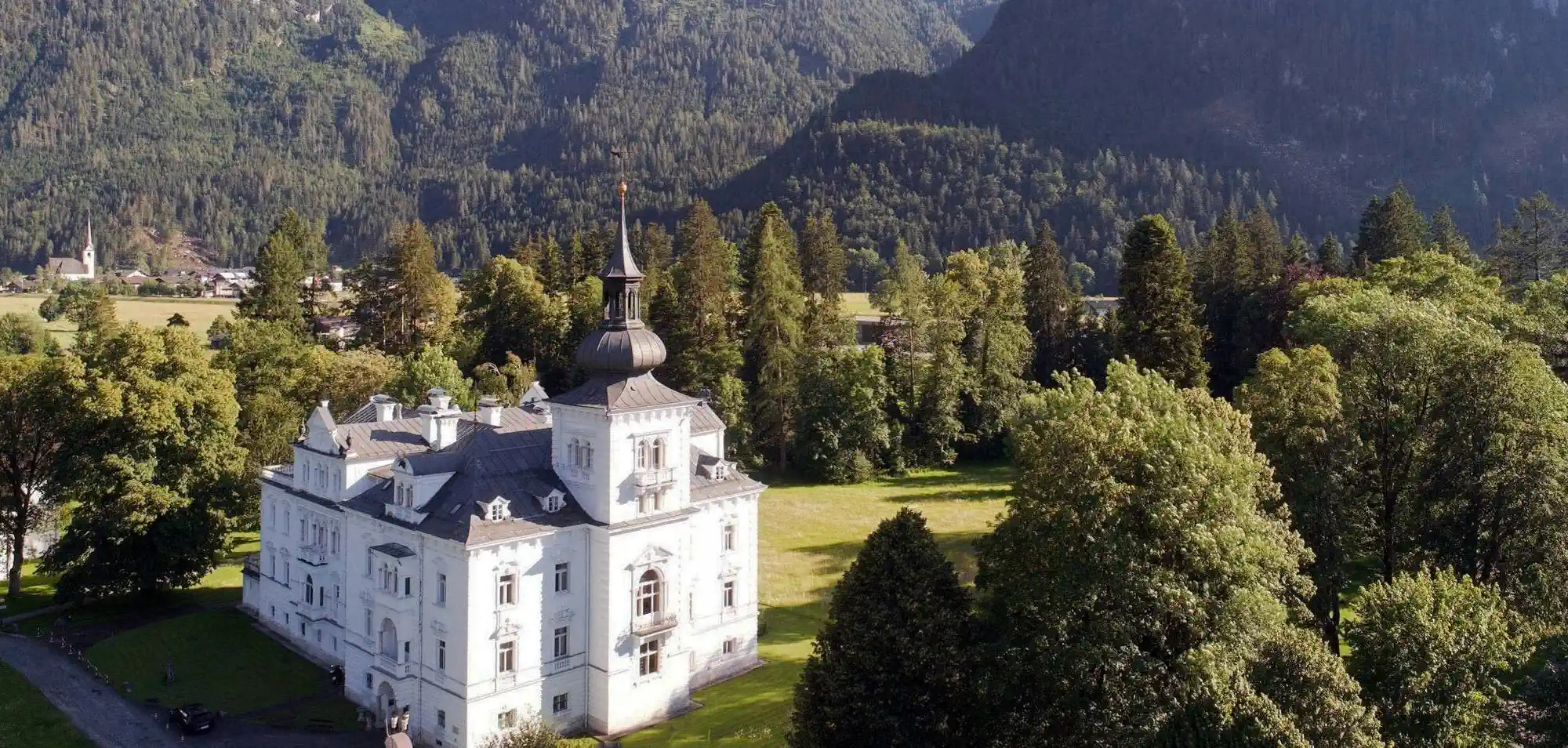 Luxuriöses Schloss in Tirol zum Verkauf